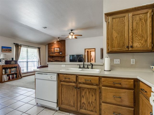 231 N Kelly Avenue, Edmond, OK 73003