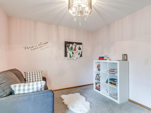 231 N Kelly Avenue, Edmond, OK 73003