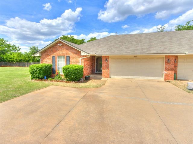 231 N Kelly Avenue, Edmond, OK 73003