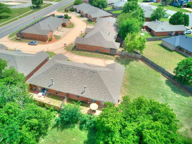 231 N Kelly Avenue, Edmond, OK 73003