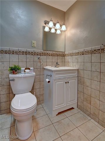 7155 Drake State Line Road, Burghill, OH 44404