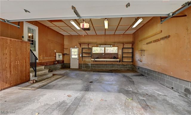 7155 Drake State Line Road, Burghill, OH 44404