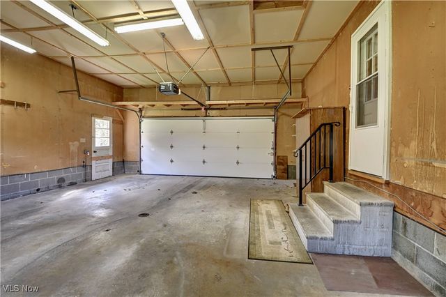 7155 Drake State Line Road, Burghill, OH 44404