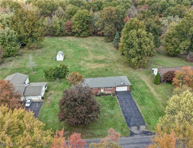 7155 Drake State Line Road, Burghill, OH 44404