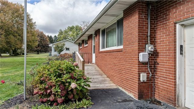 7155 Drake State Line Road, Burghill, OH 44404