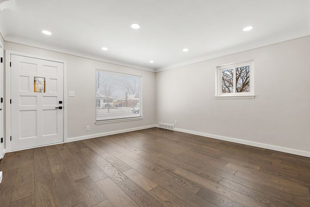 23029 Beverly Street, Saint Clair Shores City, MI 48082