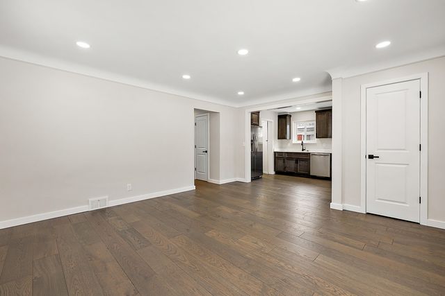 23029 Beverly Street, Saint Clair Shores City, MI 48082