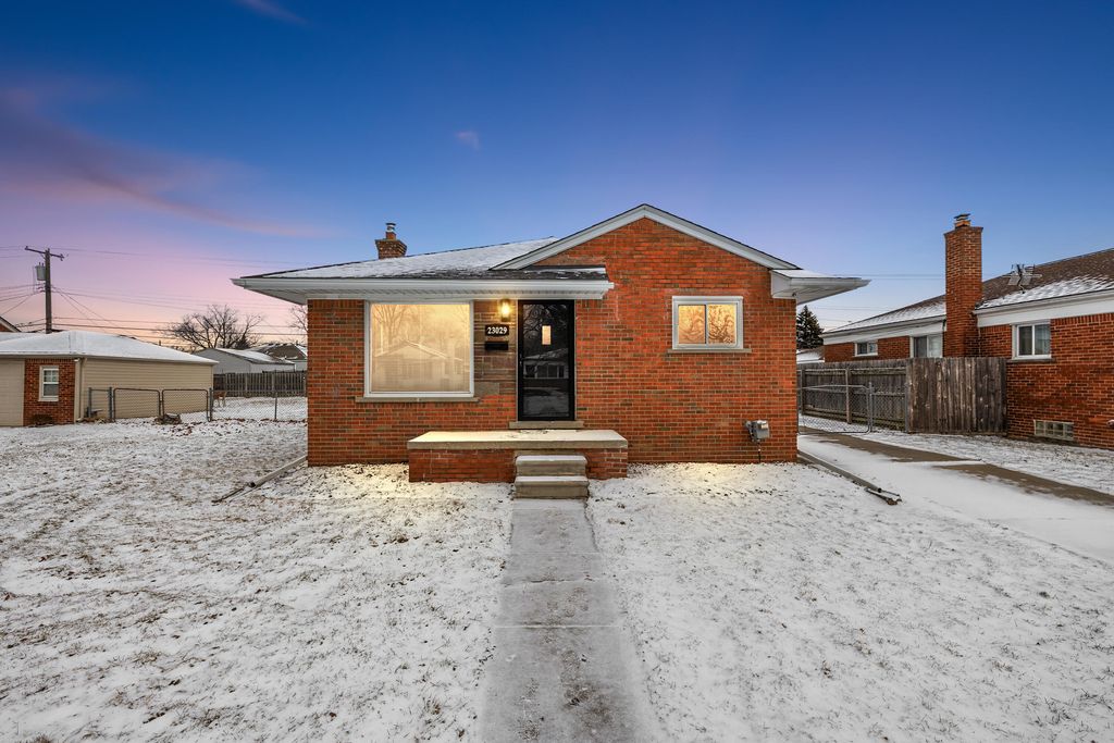 23029 Beverly Street, Saint Clair Shores City, MI 48082