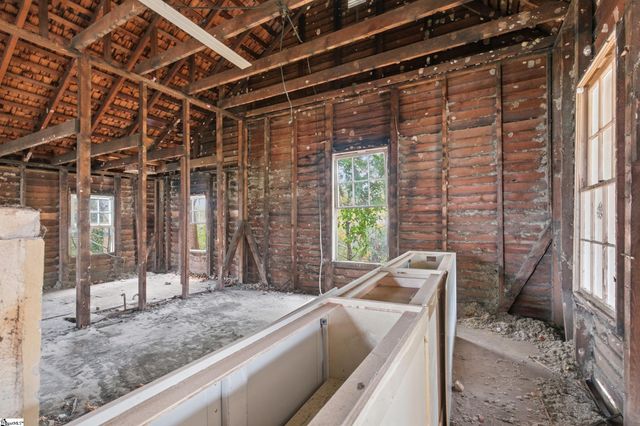 14 Blake Street, Pelzer, SC 29669