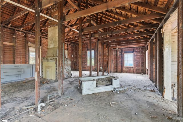 14 Blake Street, Pelzer, SC 29669