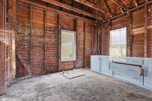 14 Blake Street, Pelzer, SC 29669