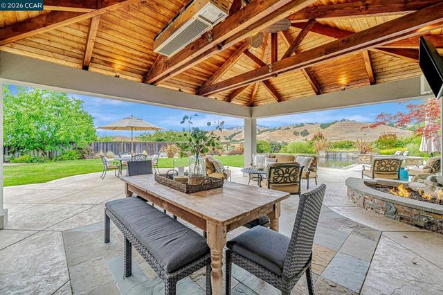 120 120 Tamarind Ln, Danville, CA 94526