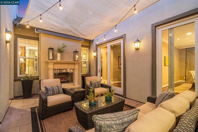 120 120 Tamarind Ln, Danville, CA 94526