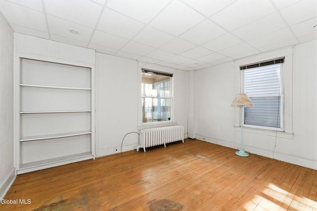 148 N Pine Avenue, Albany, NY 12203