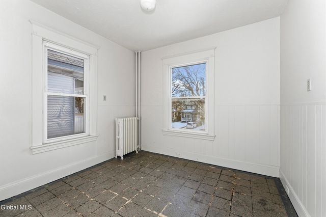 148 N Pine Avenue, Albany, NY 12203