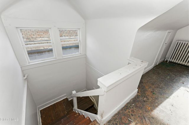 148 N Pine Avenue, Albany, NY 12203