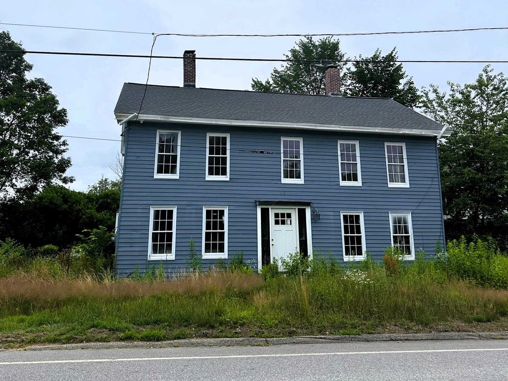 18 South Village Road, Loudon, NH 03307