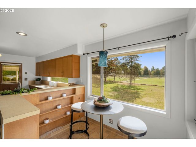 1930 Se RISLEY Ave, Milwaukie, OR 97267