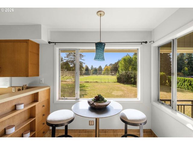 1930 Se RISLEY Ave, Milwaukie, OR 97267