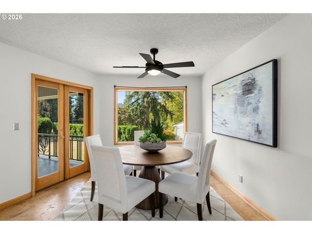 1930 Se RISLEY Ave, Milwaukie, OR 97267