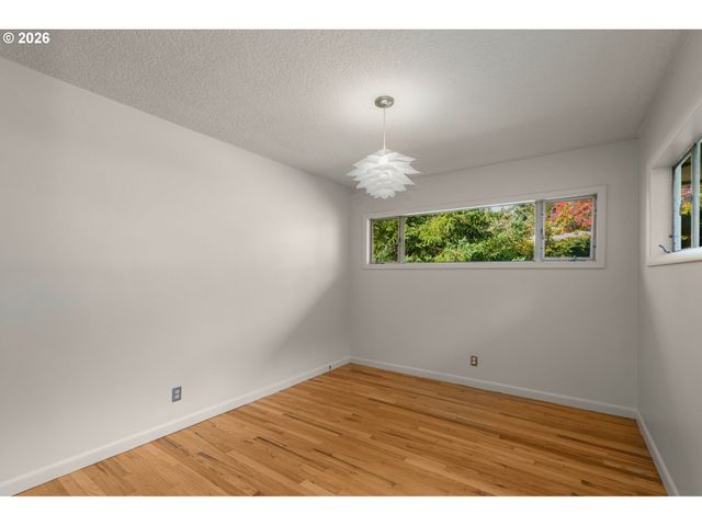 1930 Se RISLEY Ave, Milwaukie, OR 97267