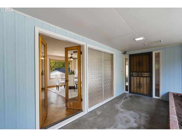 1930 Se RISLEY Ave, Milwaukie, OR 97267