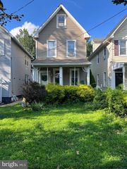 607 CINNAMINSON ST, Riverton, NJ 08077