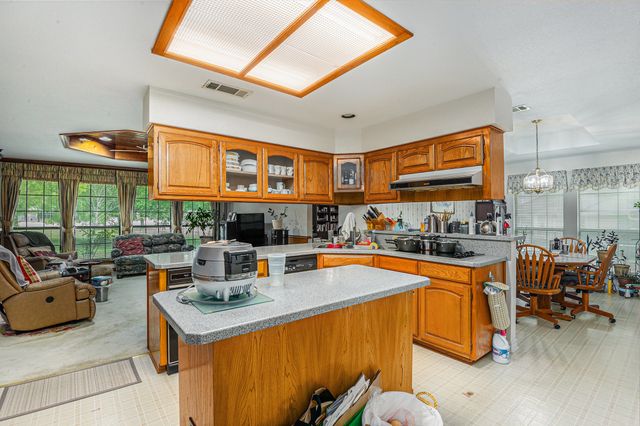 3805 Snow Creek Drive, Fort Worth, TX 76008