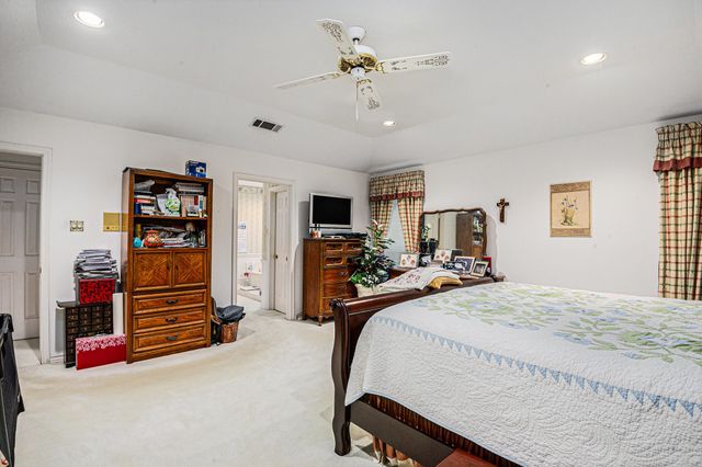 3805 Snow Creek Drive, Fort Worth, TX 76008