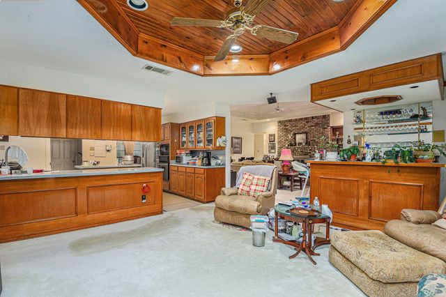 3805 Snow Creek Drive, Fort Worth, TX 76008