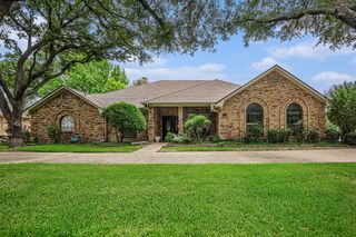3805 Snow Creek Drive, Fort Worth, TX 76008