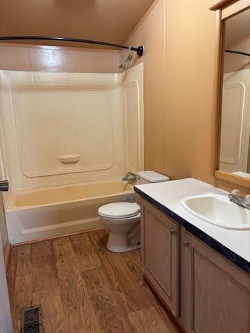 4915 Apache Ln Lane 2, Crosby, TX 77532