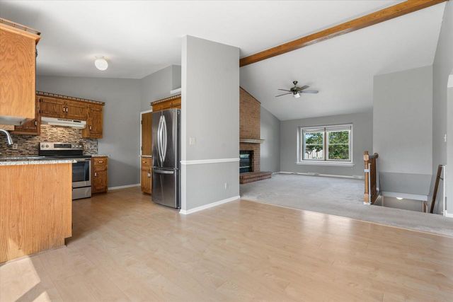 W162N10591 Auburn LANE, Germantown, WI 53022