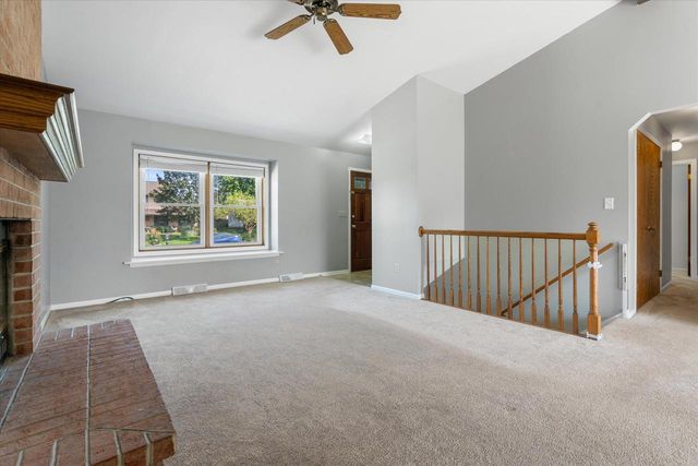 W162N10591 Auburn LANE, Germantown, WI 53022