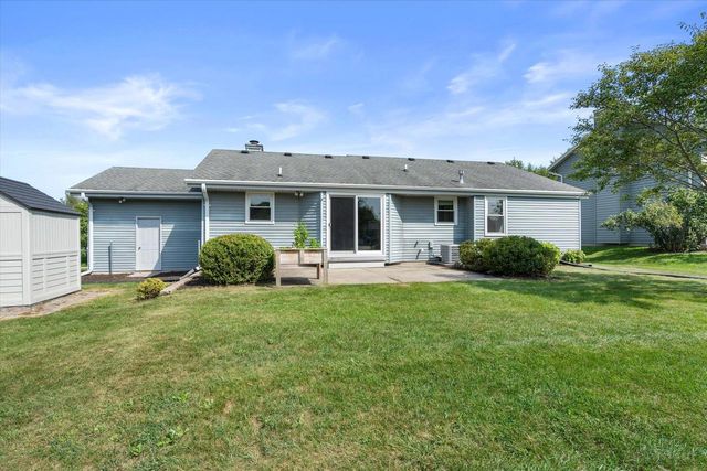 W162N10591 Auburn LANE, Germantown, WI 53022