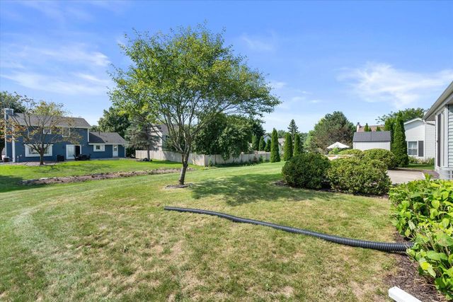 W162N10591 Auburn LANE, Germantown, WI 53022