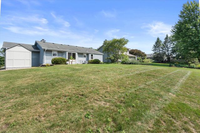 W162N10591 Auburn LANE, Germantown, WI 53022