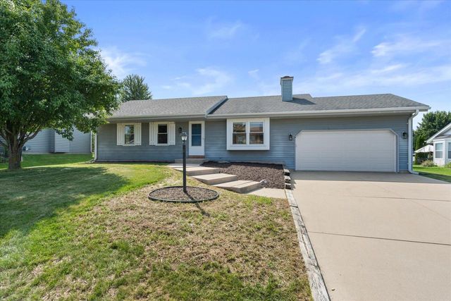 W162N10591 Auburn LANE, Germantown, WI 53022
