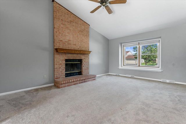 W162N10591 Auburn LANE, Germantown, WI 53022