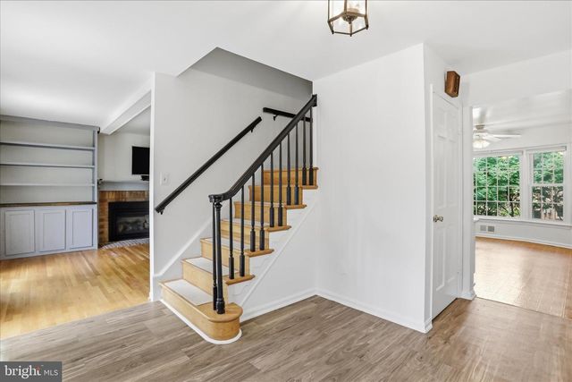 18 BENTANA WAY, Rockville, MD 20850