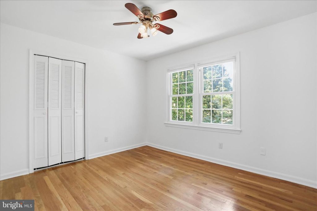 Image 29 of property listing at 18 BENTANA WAY, Rockville, MD 20850