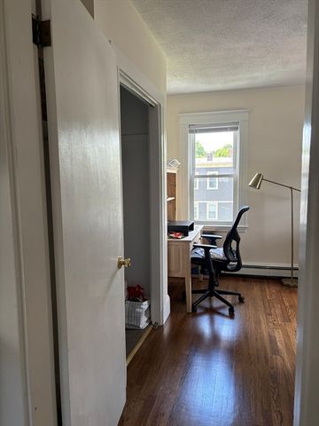 109 Birch Street 3a, Boston, MA 02131