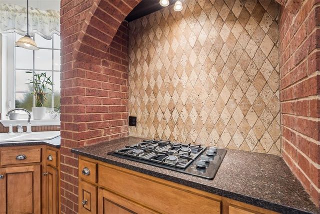 2513 NW 177th Street, Edmond, OK 73012