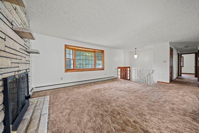8 Main St, Wilmington, MA 01887