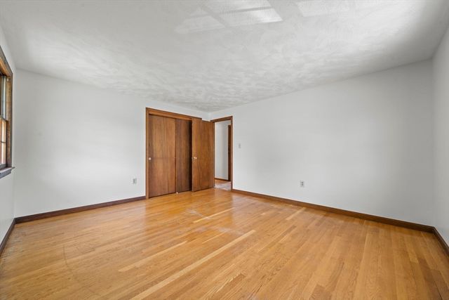 8 Main St, Wilmington, MA 01887