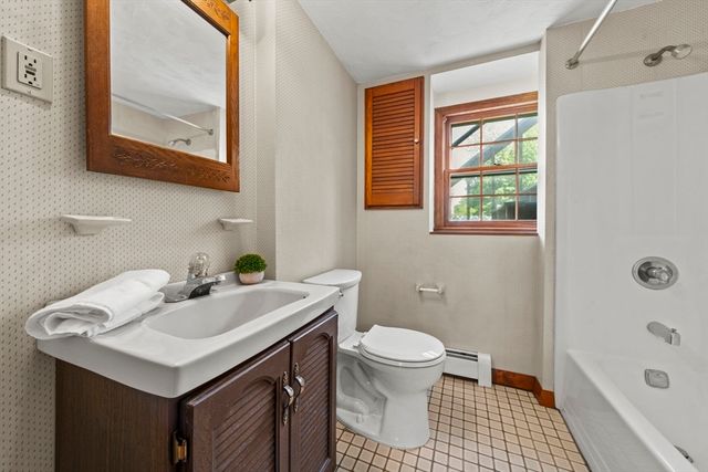 8 Main St, Wilmington, MA 01887