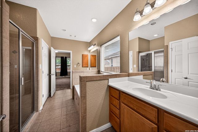 204 VALLEY FRG, Pleasanton, TX 78064
