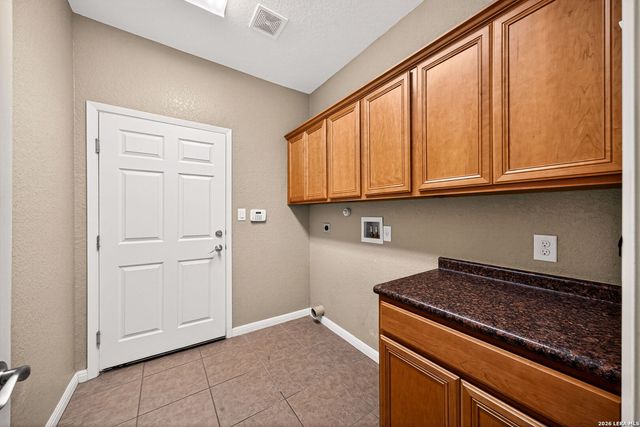 204 VALLEY FRG, Pleasanton, TX 78064