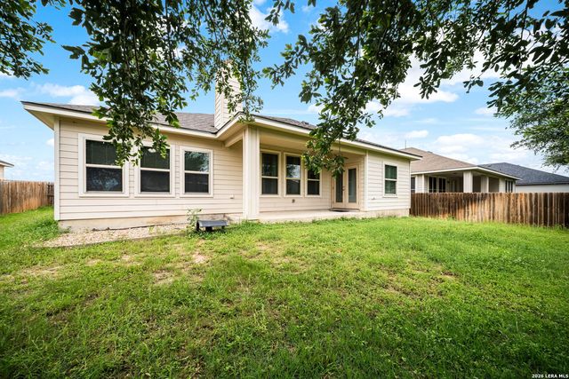 204 VALLEY FRG, Pleasanton, TX 78064