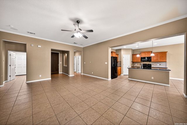 204 VALLEY FRG, Pleasanton, TX 78064